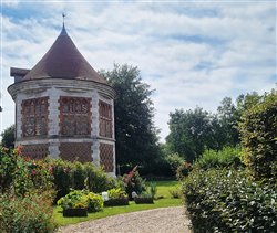 Colombier  de l\'ancien manoir des abbesses de Saint-Amand - Boos